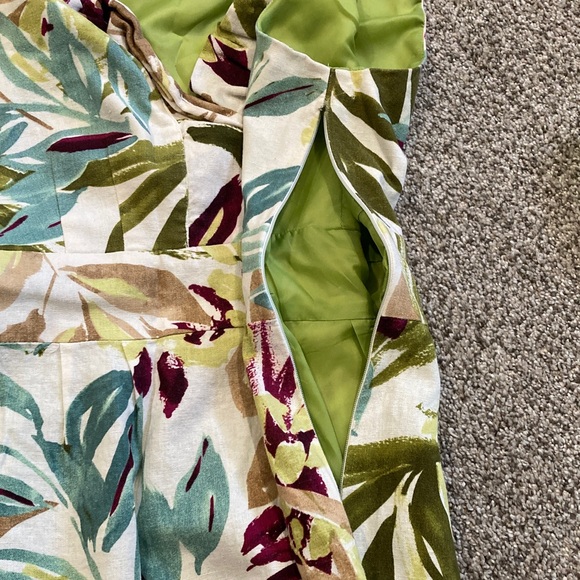 Floral Madison Leigh size 6 dress - Picture 9 of 10